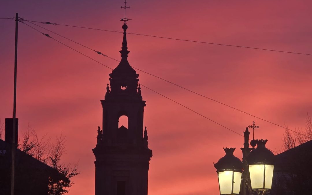 La casa. La noche. El hombre.